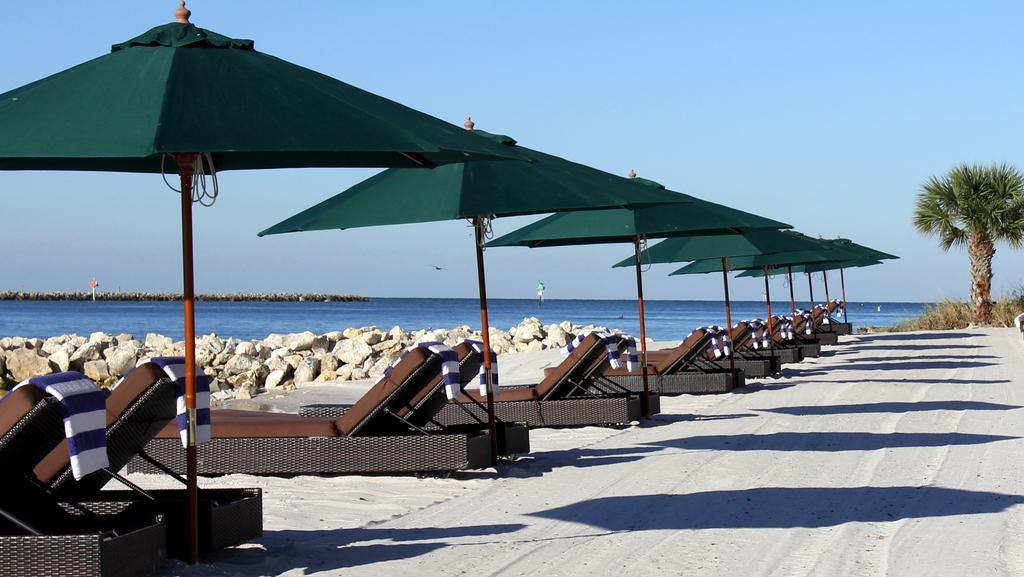 Dreamview Beachfront Hotel & Resort เคลียร์วอเตอร์บีช ภายนอก รูปภาพ